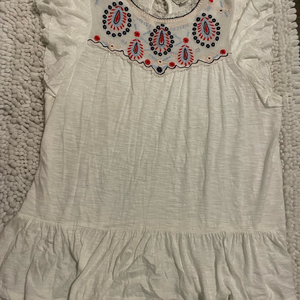 Lucky Brand White Embroidered Cotton Top with Coral & Navy Accents